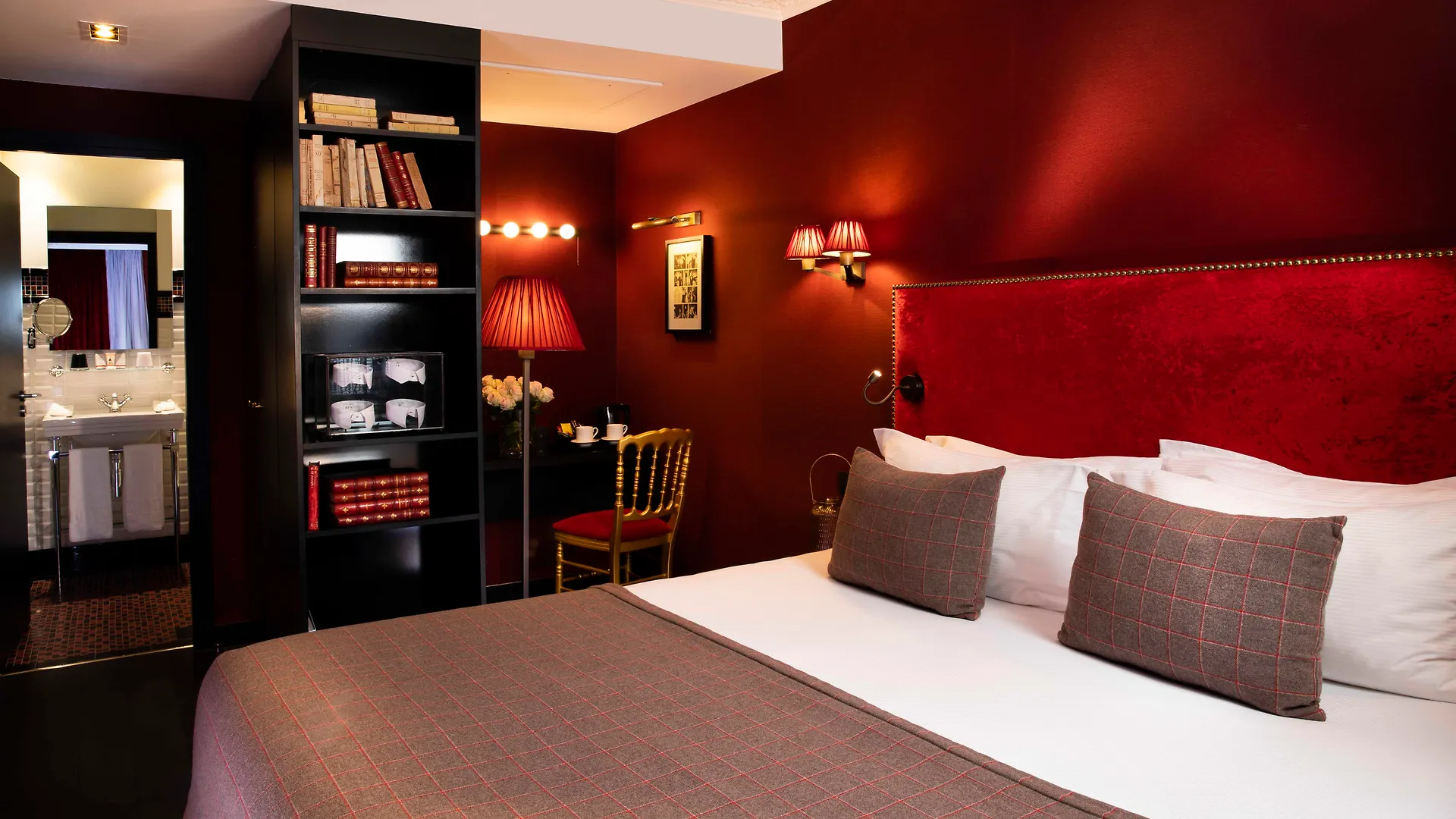 Hotel Monsieur & 4*