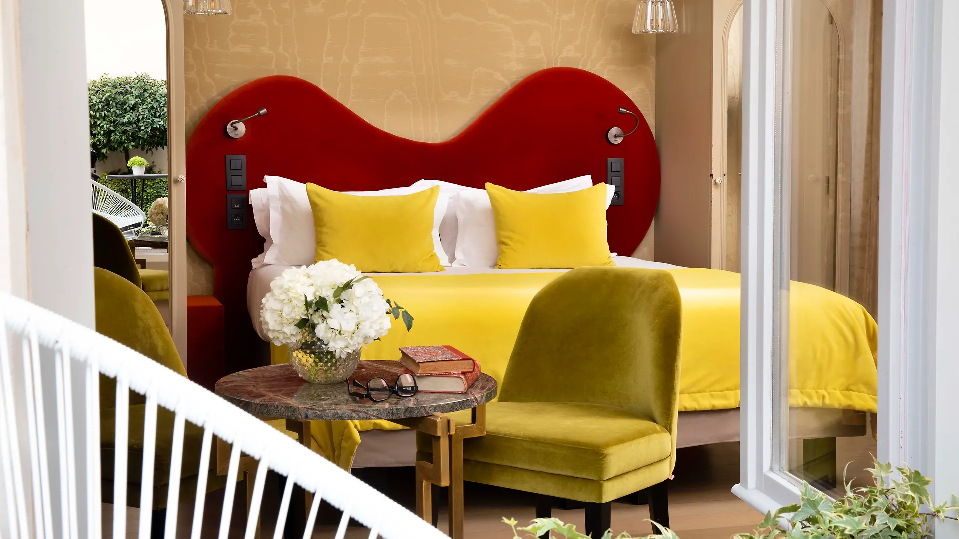 Hotel Monsieur & 4*