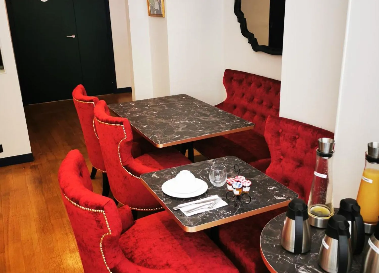 Monsieur & Hotel 4*