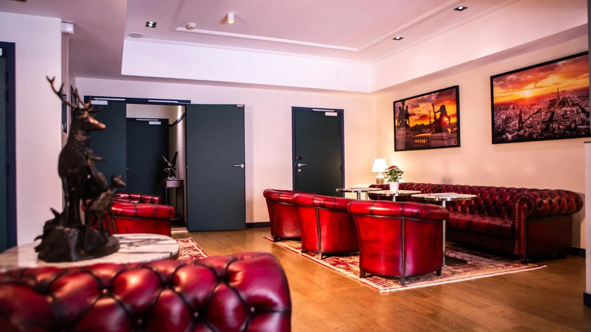 Hotel Monsieur & 4*
