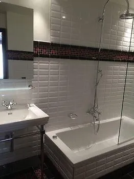 Hotel Monsieur &