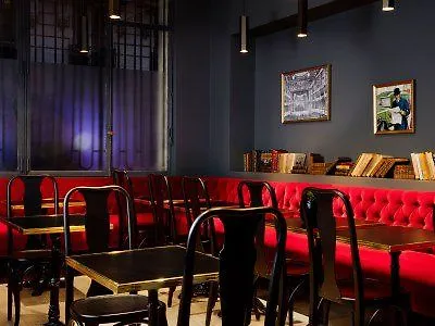 Monsieur & 4* Paris