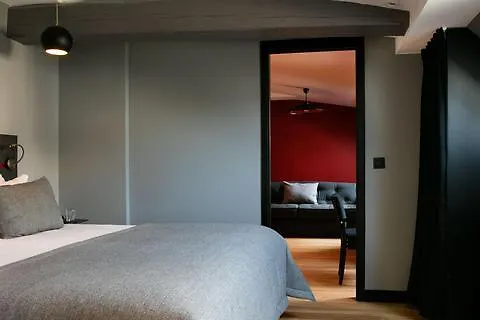 فندق مونسيور 4*